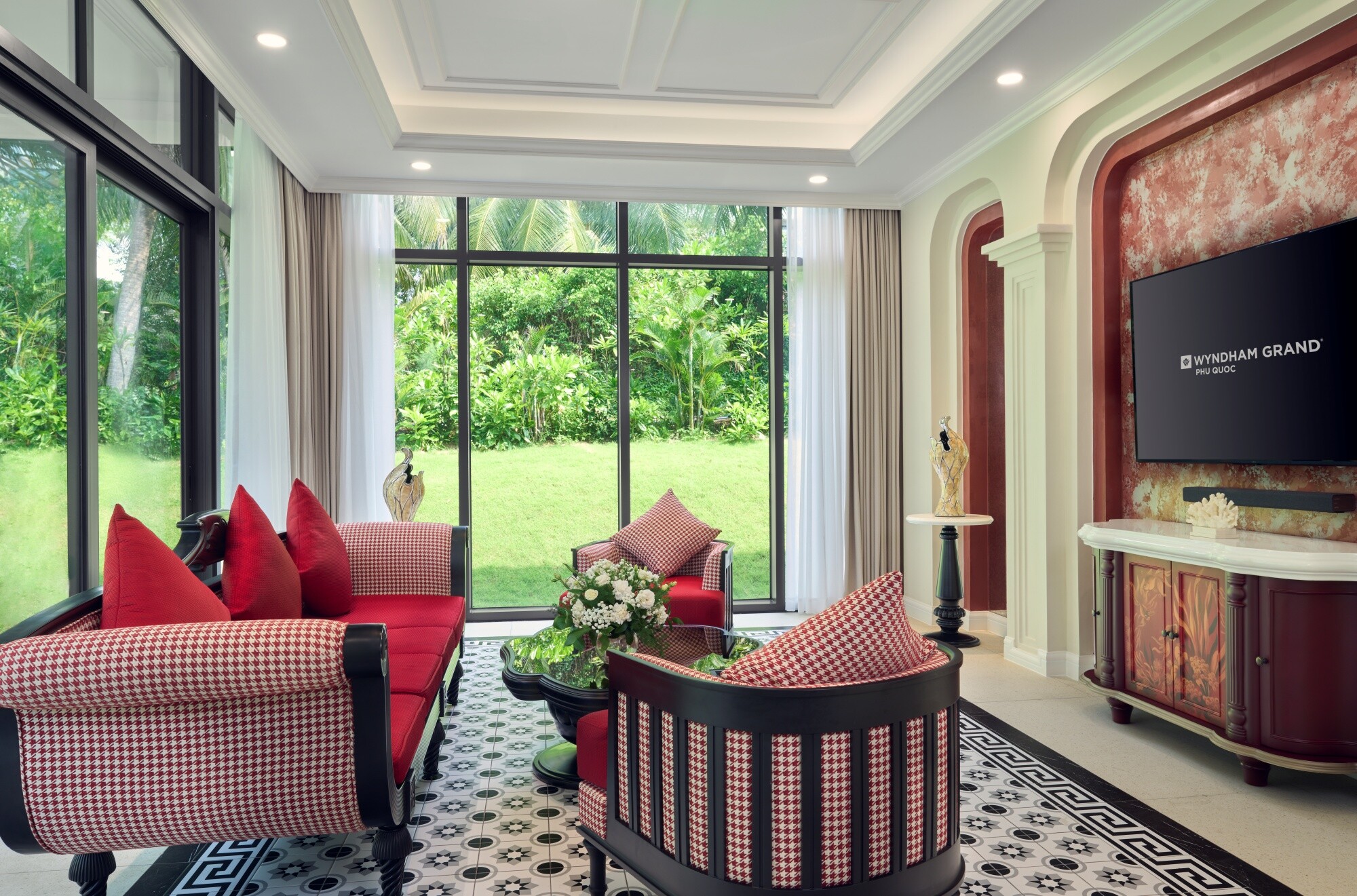 6-Bedroom President Beachfront Villa